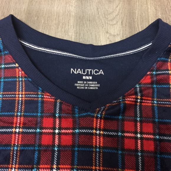 Nautica 2-Piece Fleece Pajama Set PJ with Silky Stretch Fleece NEW Medium - Picture 3 of 5